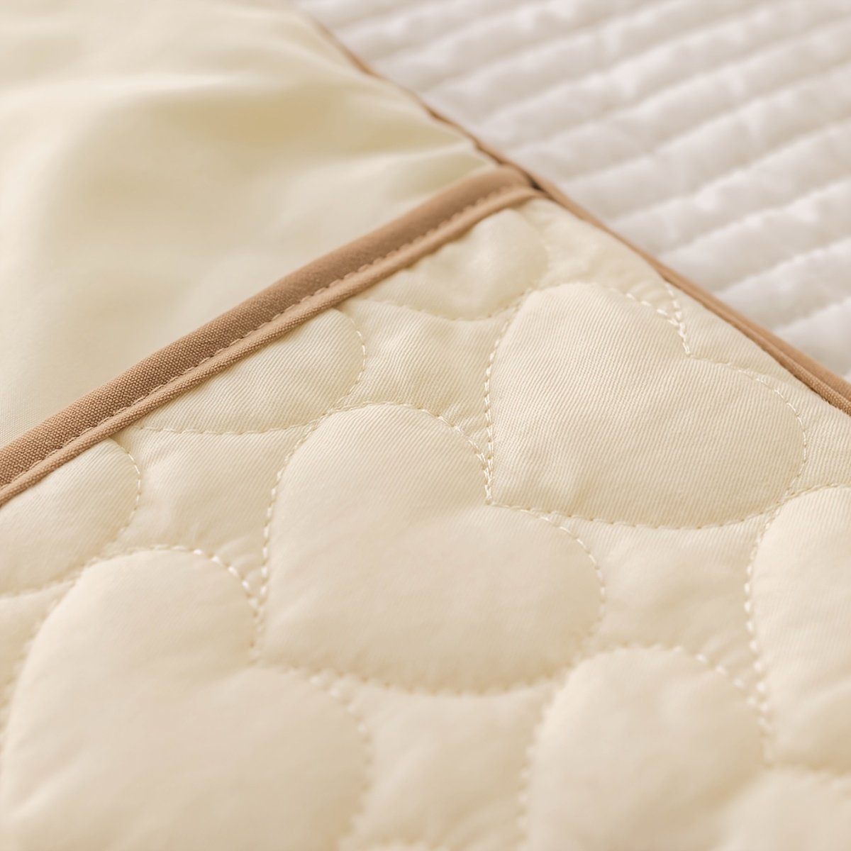 Cute Bear & Bunny Foldable Baby Changing Pad - Soft Portable Diaper Mat